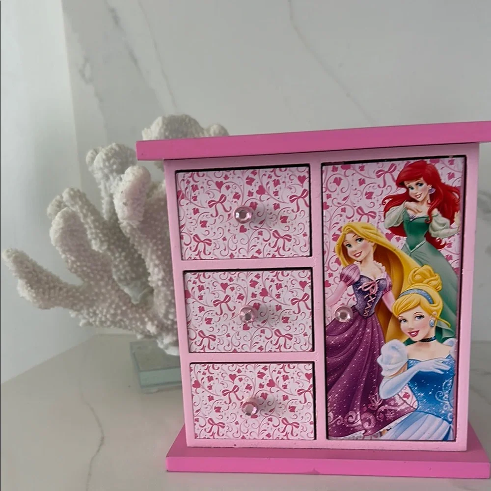 Disney Princess wooden girls Jewelry Box. Color pink. - Picture 1 of 6